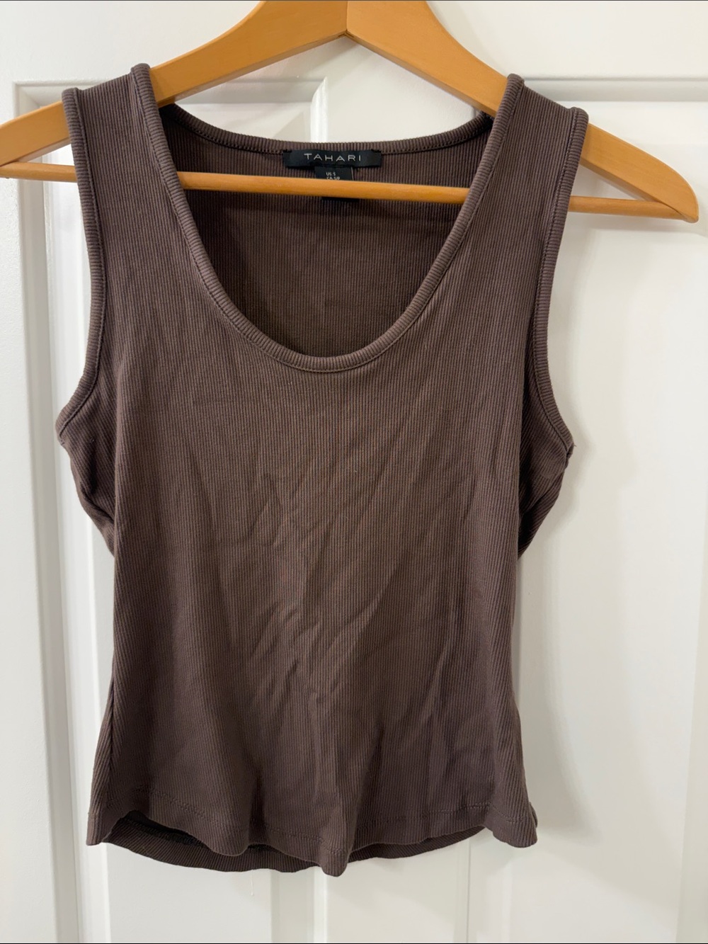 Tahari Brown Ribbed Scoop Neck Tank